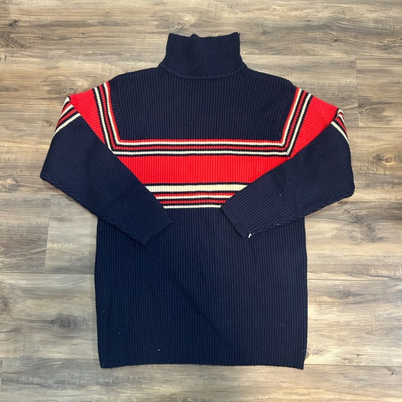 Classic Turtleneck Sweater in Navy and Red - Picture 3 of 4